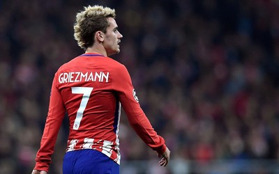 9D体育热评-克瓦拉茨赫利亚零角度破门惊呆全场