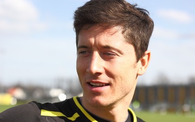 9D体育播报-帕瓦尔带伤出战真硬汉